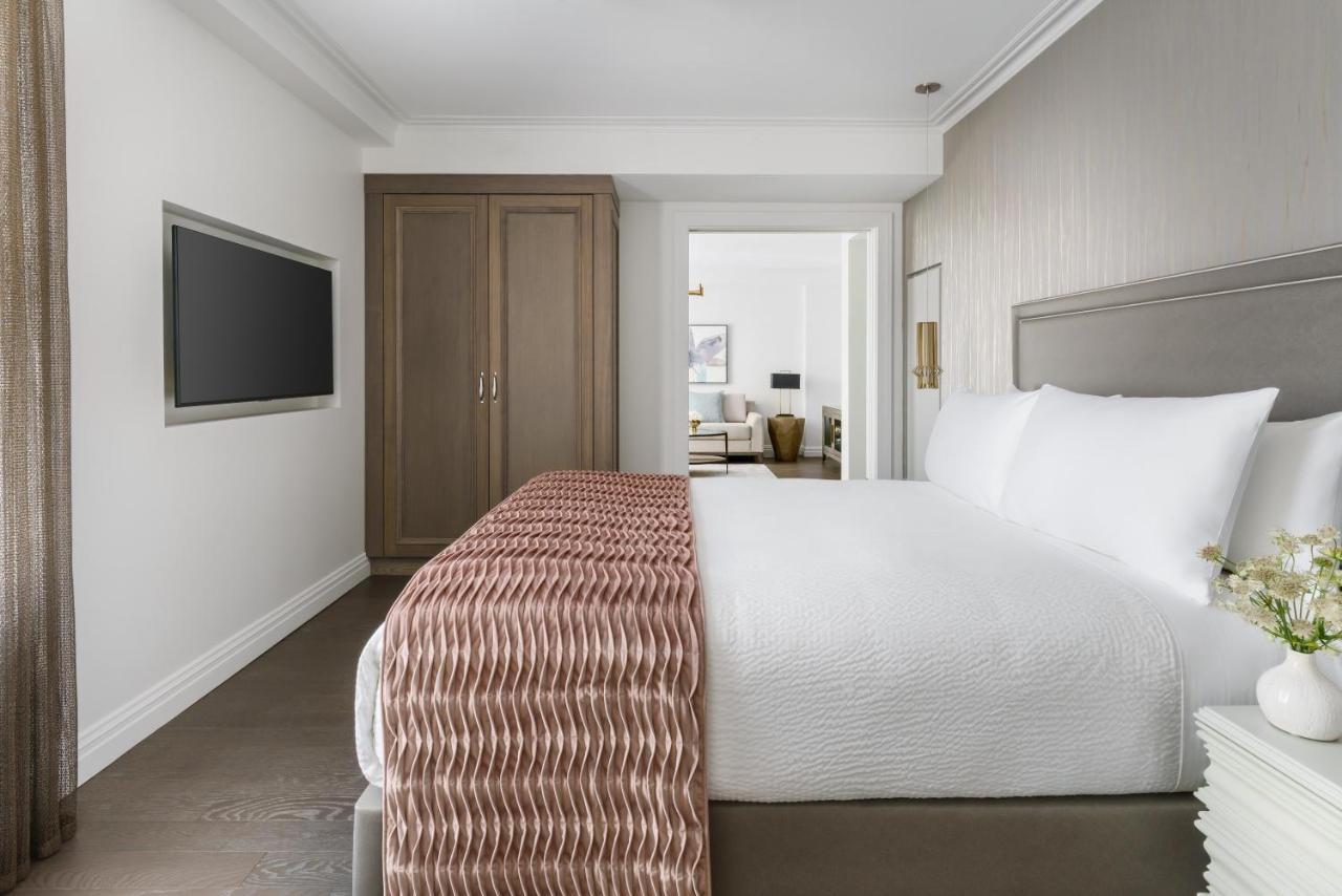 One Bedroom Queen Suite