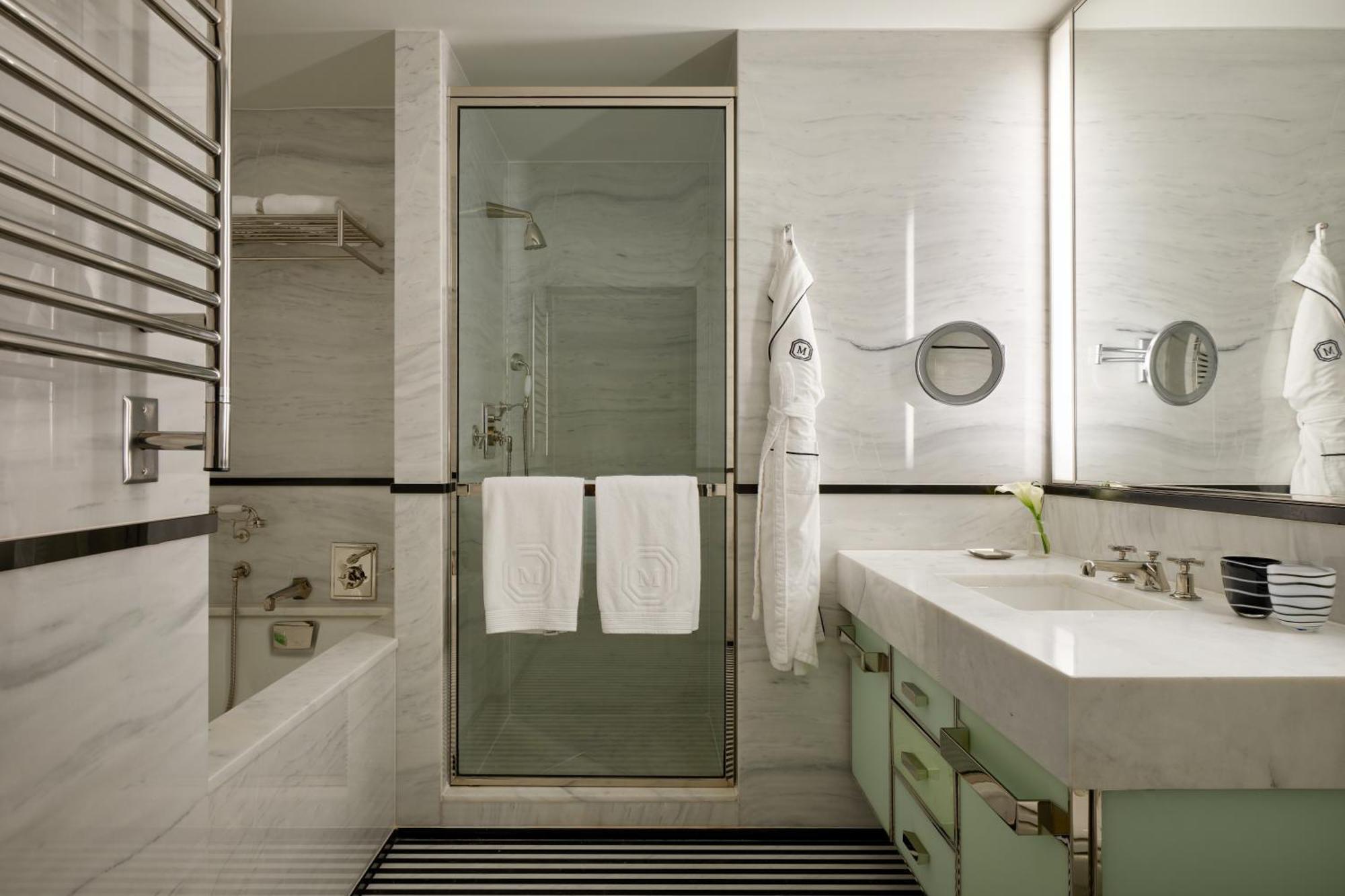 Superior Courtyard King Guest Room,1591234981:JPEG