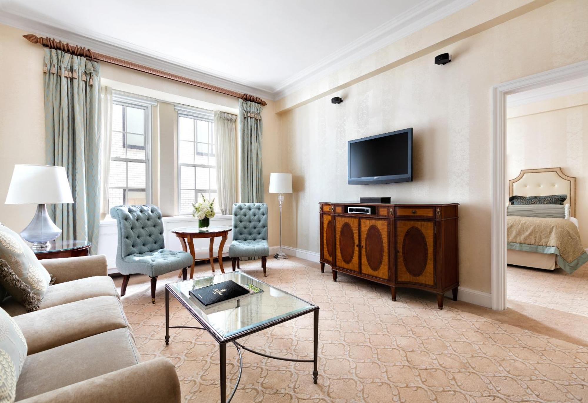 Executive Suite,718105864:JPEG